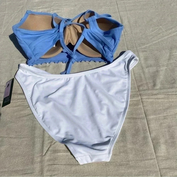 Wild fable, bikini, lavender blue top size 38D with white bottom size X - Picture 4 of 7